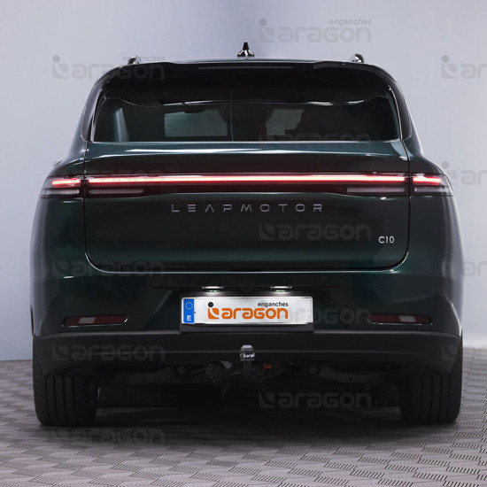 ТЕГЛИЧ ЗА LEAPMOTOR C10 (9/2024 ->) Electric, Plug-in hybrid, В комплект с електроинстанлация - окабеляване, Бързо сваляем