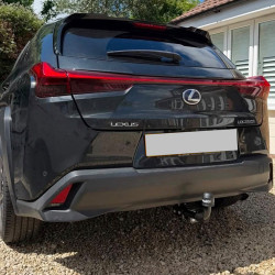 ТЕГЛИЧ ЗА LEXUS UX (3/2019 -> ) ВКЛЮЧИТЕЛНО Híbrid, Gasolina, Plug-in hybrid В комплект с електроинстанлация - окабеляване, Бързо сваляем