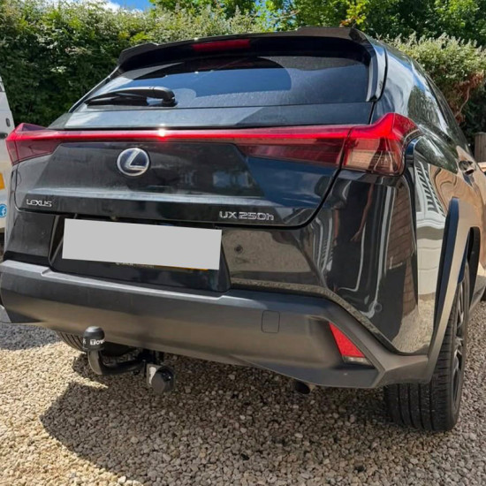 ТЕГЛИЧ ЗА LEXUS UX (3/2019 -> ) ВКЛЮЧИТЕЛНО Híbrid, Gasolina, Plug-in hybrid В комплект с електроинстанлация - окабеляване, Бързо сваляем