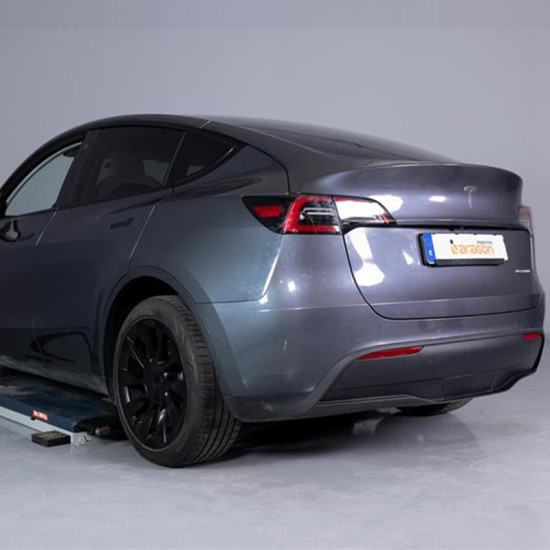 ТЕГЛИЧ ЗА TESLA Model Y Electric (3/2020 - 2/2025) В комплект с електроинстанлация - окабеляване, Бързо сваляем