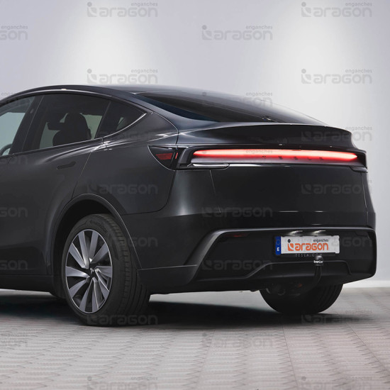 ТЕГЛИЧ ЗА TESLA Model Y Electric (2/2025 ->) включително Performance, В комплект с електроинстанлация - окабеляване, Бързо сваляем