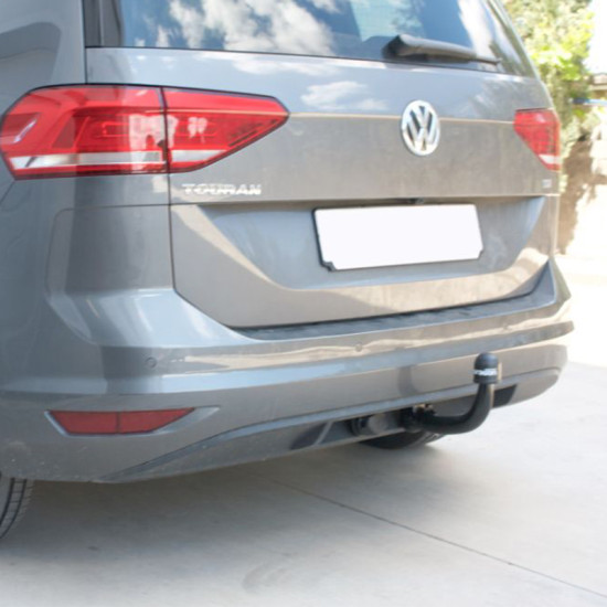 ТЕГЛИЧ ЗА VOLKSWAGEN Touran (10/2015 ->) ВКЛЮЧИТЕЛНО R-Line, В комплект с електроинстанлация - окабеляване, Бързо сваляем