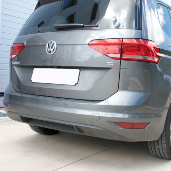 ТЕГЛИЧ ЗА VOLKSWAGEN Touran (10/2015 ->) ВКЛЮЧИТЕЛНО R-Line, В комплект с електроинстанлация - окабеляване, Бързо сваляем